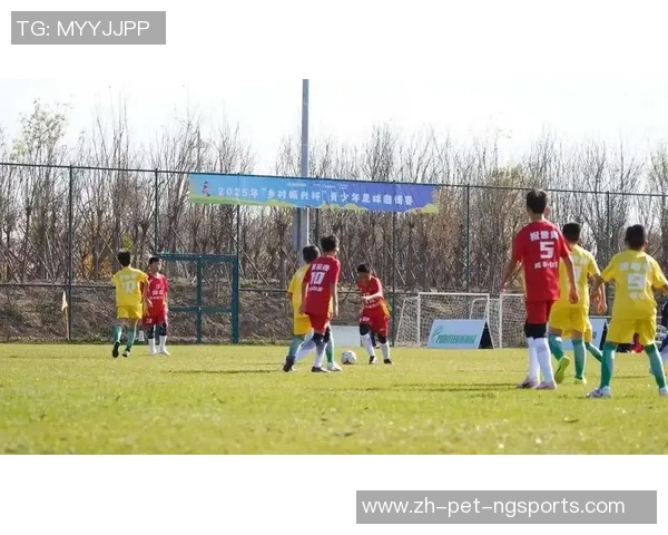 红旗堡足球:凝聚热情与梦想的绿茵场上演绎青春的激情与荣耀 红旗堡足球:凝聚热情与梦想的绿茵场上演绎青春的激情与荣耀